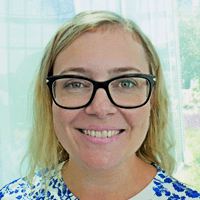 gretchen schlosser headshot