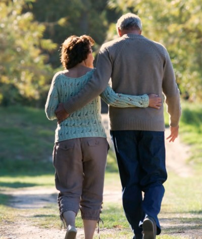 couple strolling 3