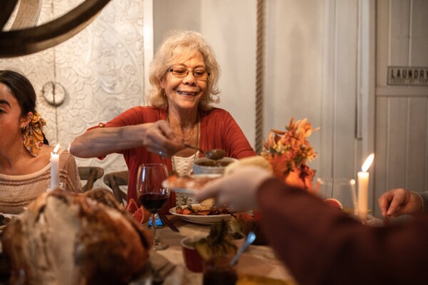 Holiday tips for dementia caregivers