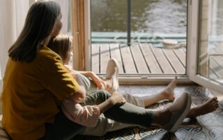 Hablando con niños sobre la demencia